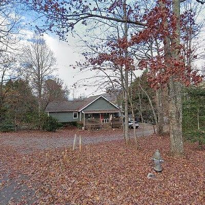 995 Vista Ln, Hiawassee, GA 30546