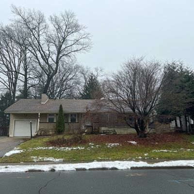 11 White Beech Dr, Ewing, NJ 08618