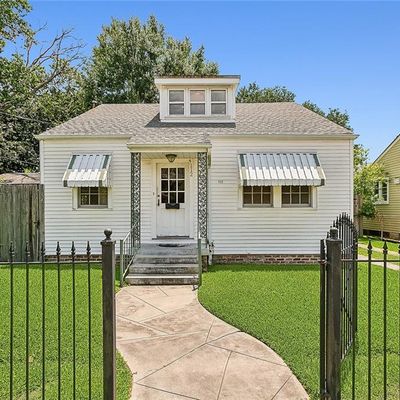 112 Metairie Ct, Metairie, LA 70001