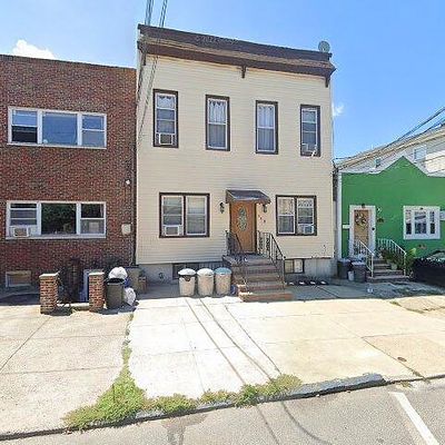 113 Poplar St, Jersey City, NJ 07307