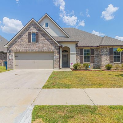 102 Deer Lake Ln, Lafayette, LA 70508