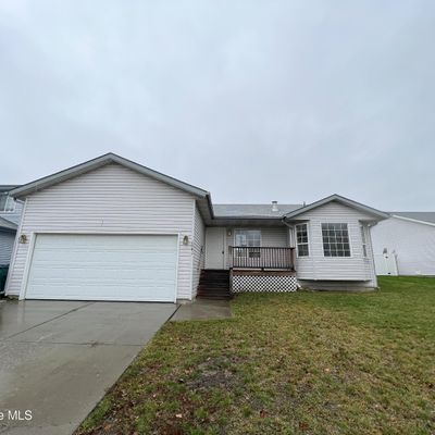 1041 N Cimmaron St, Post Falls, ID 83854