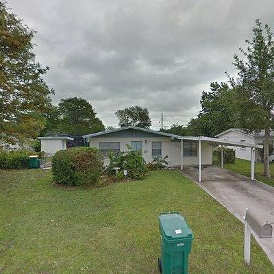 1045 Collins St, Melbourne, FL 32935