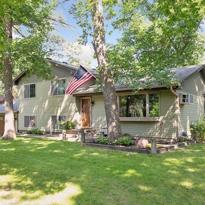 1051 Oak Ln, Circle Pines, MN 55014