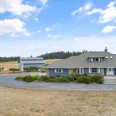 1060 American Ln, Coupeville, WA 98239