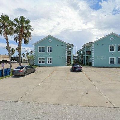 107 W Bahama St, South Padre Island, TX 78597