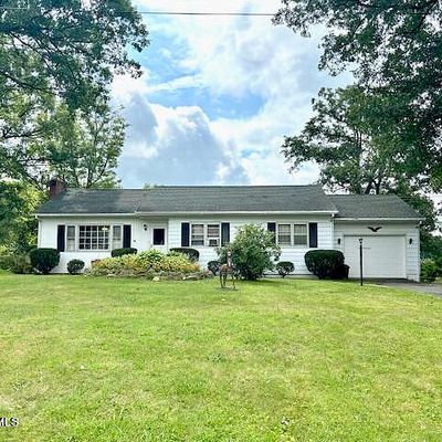 1070 Woodland Dr, Sunbury, PA 17801