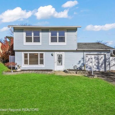 124 Windward Dr, Barnegat, NJ 08005