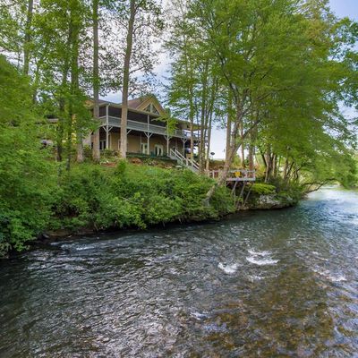 128 Leaping Trout Run, Marble, NC 28905