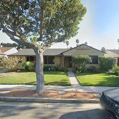 12826 Martha St, Valley Village, CA 91607