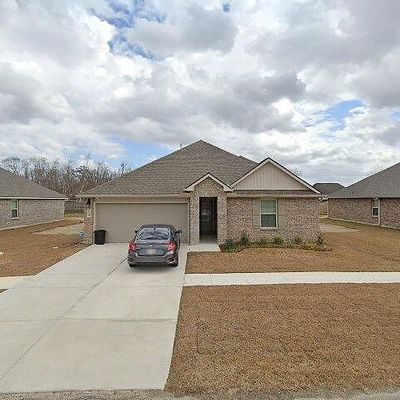 1300 S Pecan Grove Ave, Gonzales, LA 70737