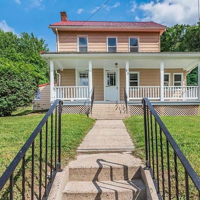 12 Mountain St, Mount Holly Springs, PA 17065