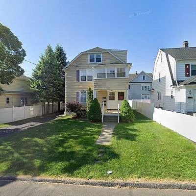 121 Milford Ave, Stratford, CT 06615