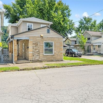 1210 2 Nd Ave, Beaver Falls, PA 15010