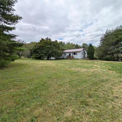 152 Mall Ln, Lehighton, PA 18235