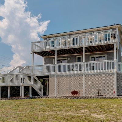 1333 S Shore Dr, Surf City, NC 28445