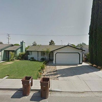 16559 Carob Ct, Delhi, CA 95315