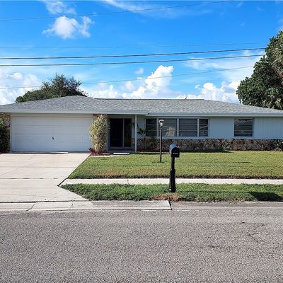 1660 Swan Ter, North Fort Myers, FL 33903