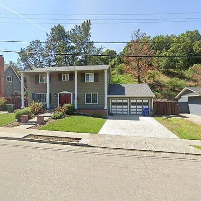 16996 Grovenor Dr, Castro Valley, CA 94546