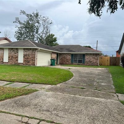 1812 Hampton Dr, Harvey, LA 70058