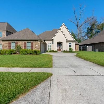 18133 River Landing Dr, Prairieville, LA 70769