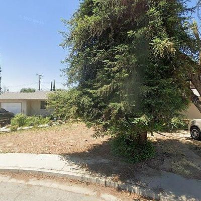 1589 Joyce Cir, Tulare, CA 93274