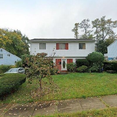 16 Hitchcock Pl, Montclair, NJ 07042