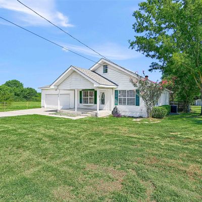 1613 Middle Rd, Denison, TX 75021