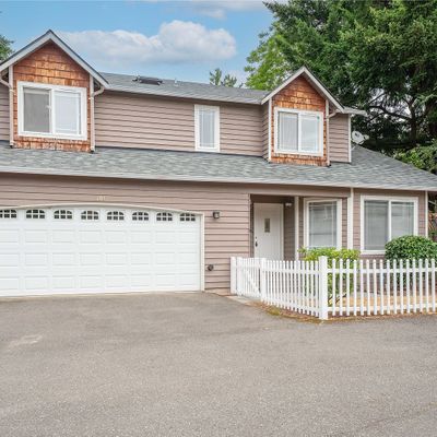 2012 N 163 Rd Pl, Shoreline, WA 98133