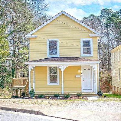 209 Clay St, Smithfield, VA 23430