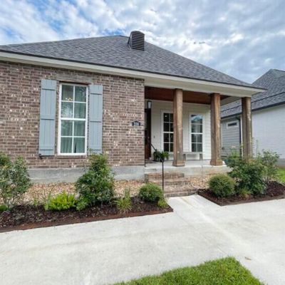 209 Manor House Ln, Lafayette, LA 70507