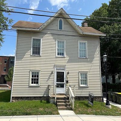 211 Court St, Newtown, PA 18940