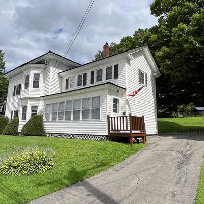 19 Pleasant St, Dexter, ME 04930