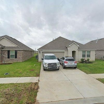 2238 S Savannah Lakes Dr, Lake Charles, LA 70607