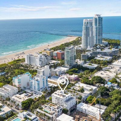 240 Collins Ave, Miami Beach, FL 33139