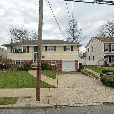 2410 Waring St, North Bellmore, NY 11710