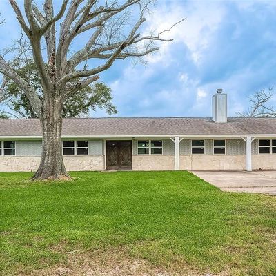 2424 County Road 288, Angleton, TX 77515