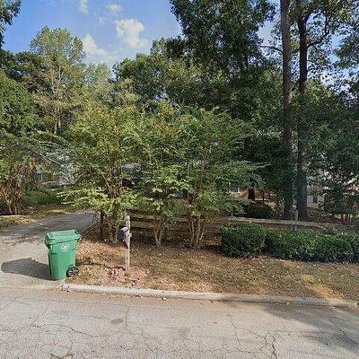 2427 Newgate Dr, Decatur, GA 30035