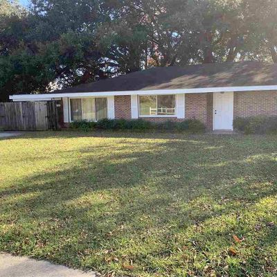 213 Lafourche St, Donaldsonville, LA 70346