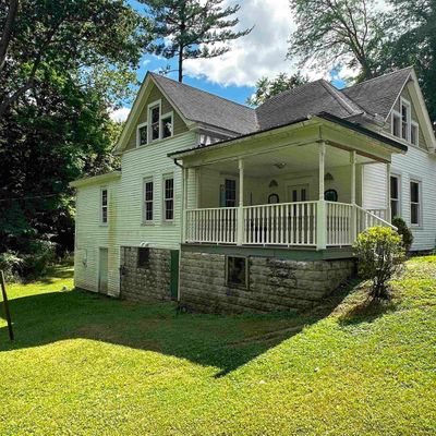 27 1/2 Oakwood Road, Fairmont, WV 26554