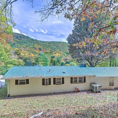 27 Majestic Mtn Dr, Asheville, NC 28805