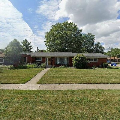 27381 Gail Dr, Warren, MI 48093