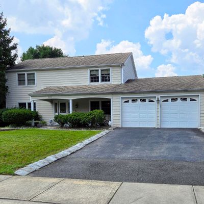 29 Ferland Ln, Matawan, NJ 07747