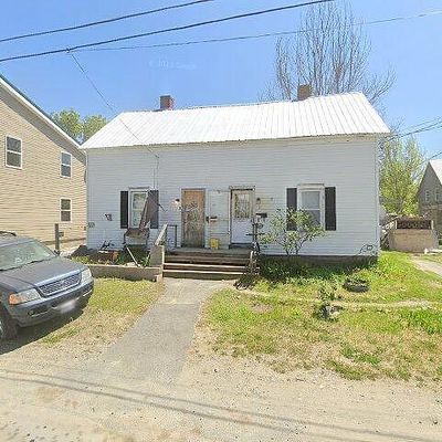 29 Milburn St, Skowhegan, ME 04976