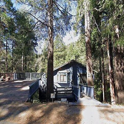 25094 Valle Dr, Crestline, CA 92325