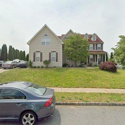 26 Valley Forge Dr, Swedesboro, NJ 08085