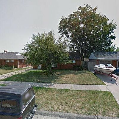 26232 Compson St, Roseville, MI 48066