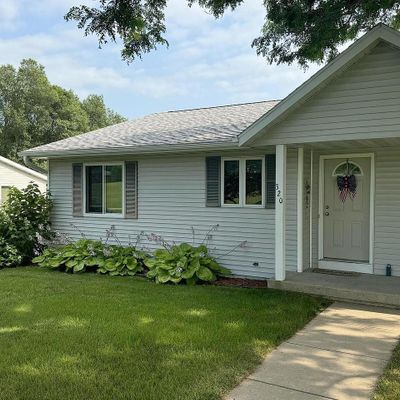 320 E Orbison St, Barneveld, WI 53507