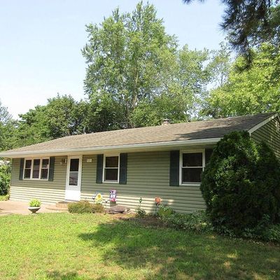 321 Cherokee Dr, Browns Mills, NJ 08015