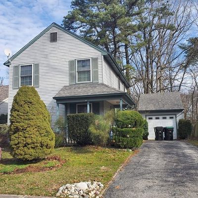 33 Windingbrook Dr, Atco, NJ 08004